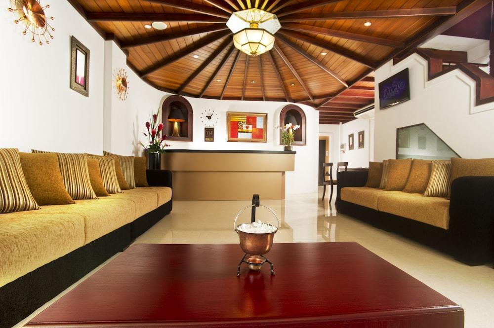 Omega Regency Colombo Hotel Buitenkant foto