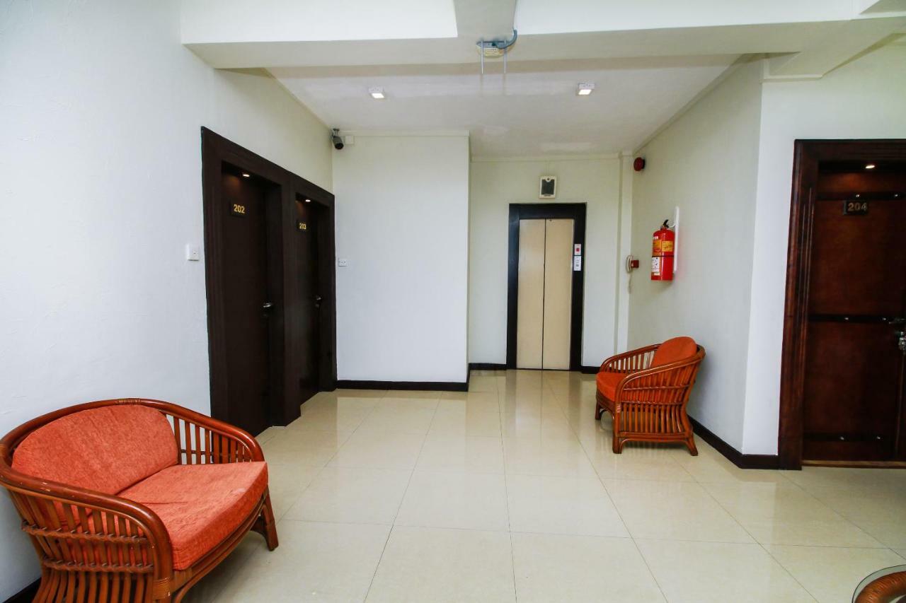 Omega Regency Colombo Hotel Buitenkant foto